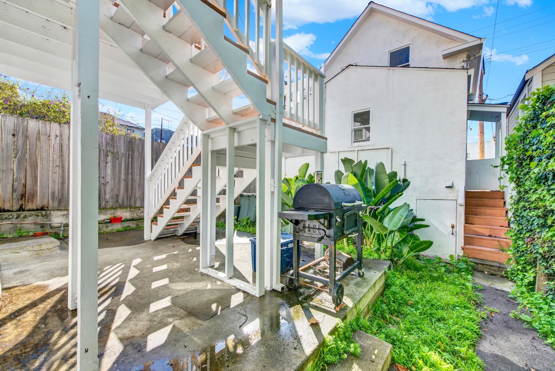 Building Photo - 519 Virginia St