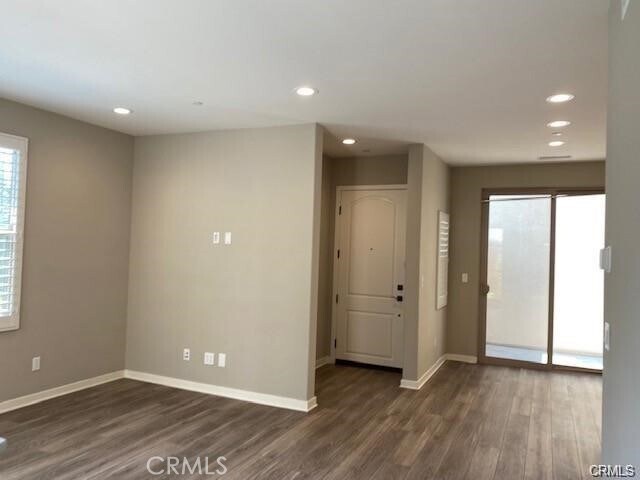 Building Photo - 105 Outwest