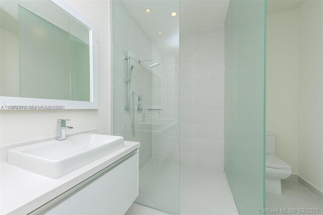 Building Photo - 6310 NW 103rd Pl