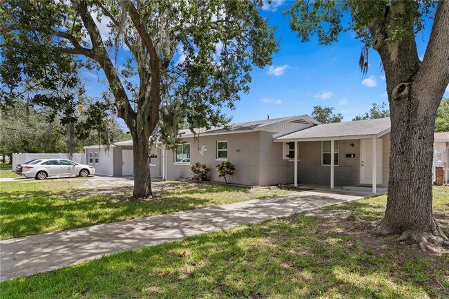 Building Photo - 487 89th Ave N