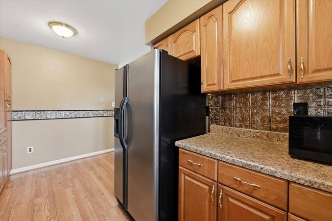 Building Photo - 3 Bed | 2.5 Bath Townhome in Wedgewood Estates – Available Now!