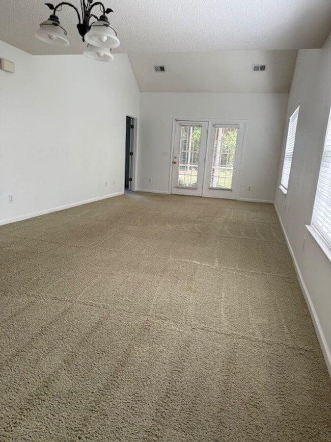 Building Photo - Pawleys Place