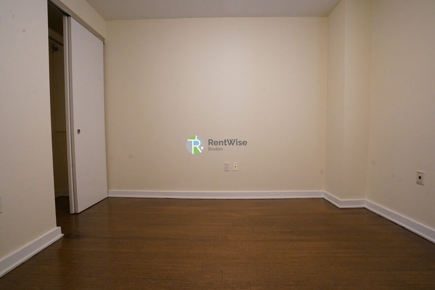 Building Photo - 40 Boylston St