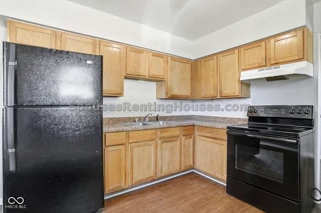 Building Photo - 1414 Ingomar St