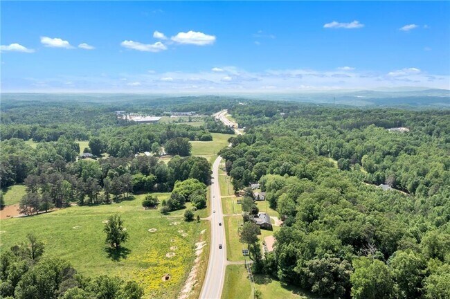 Building Photo - 5902 Cumming Hwy