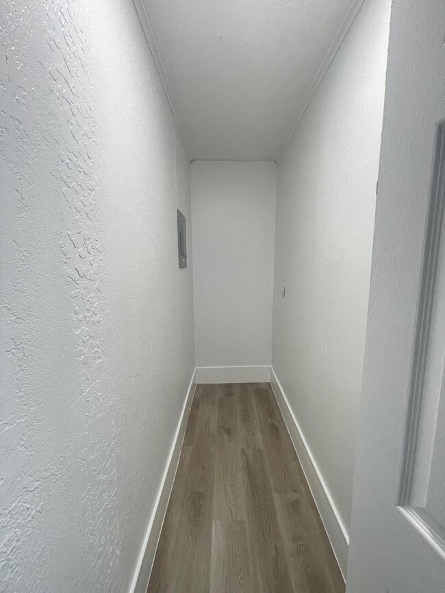 Building Photo - 754 Date Palm Dr