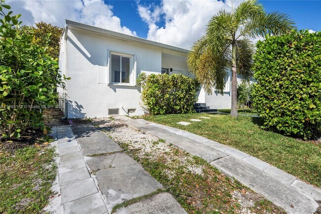 Building Photo - 4820 N Miami Ave