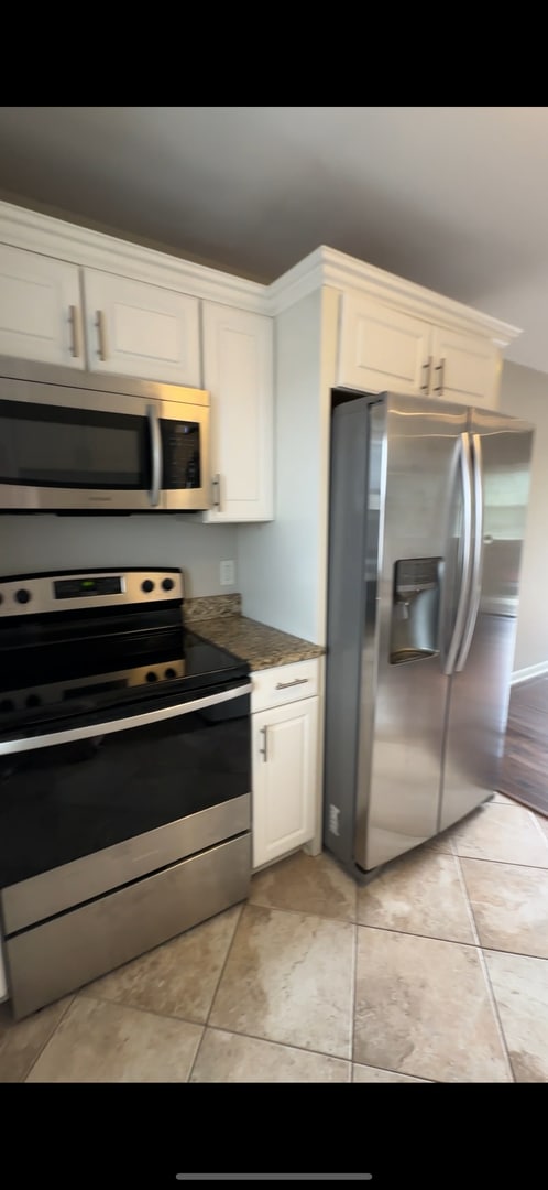 Building Photo - Belmont-Vandy-Music Row Area.  Washer&Dryer.