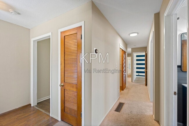 Building Photo - 2155 Portola Ave
