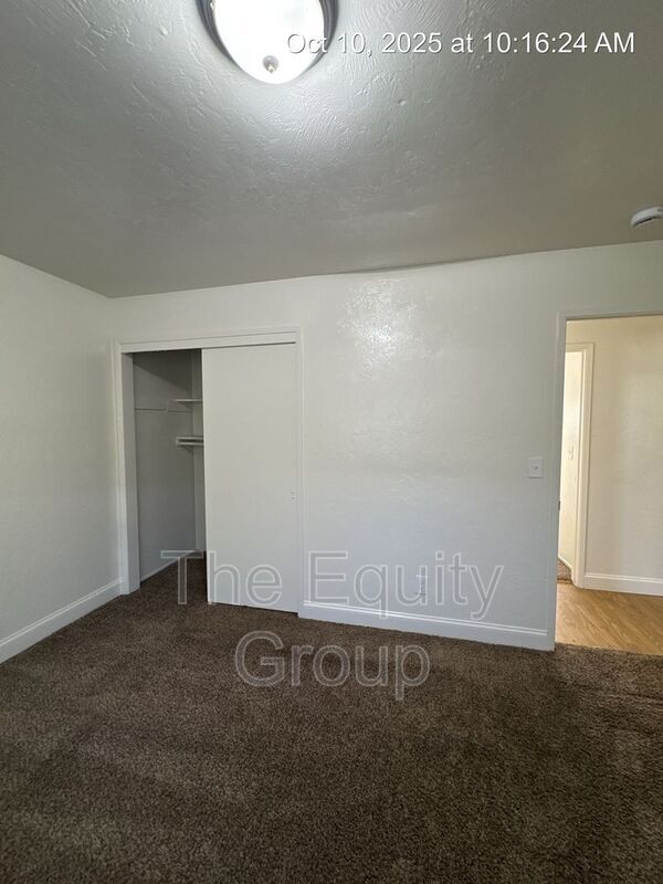 Building Photo - 5322 Avenue 280