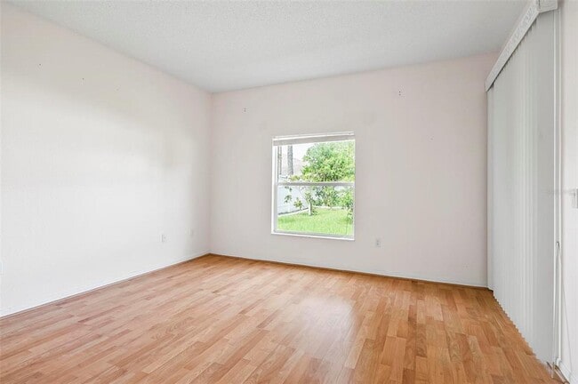 Building Photo - 42 Raintree Pl