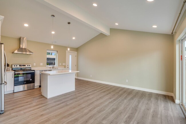 Building Photo - Pet Friendly | Built in 2020 | San Jose Ex...