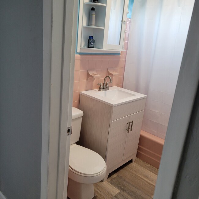 Building Photo - 22227 Hernando Ave