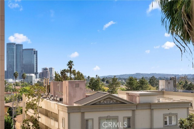 Building Photo - 10535 Wilshire Blvd