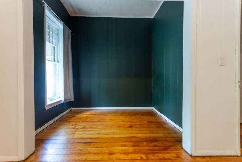 Building Photo - 1658 Iowa St