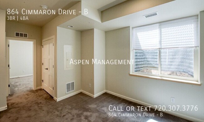 Building Photo - 864 Cimmaron Drive-B