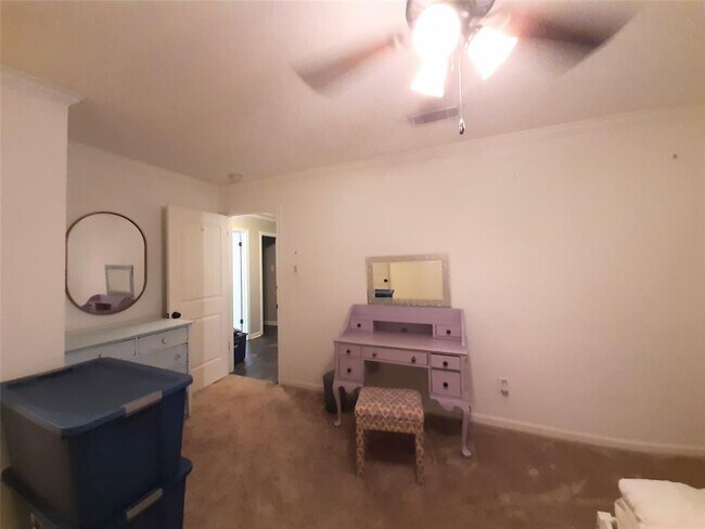 Building Photo - 1558 O'Connor Dr