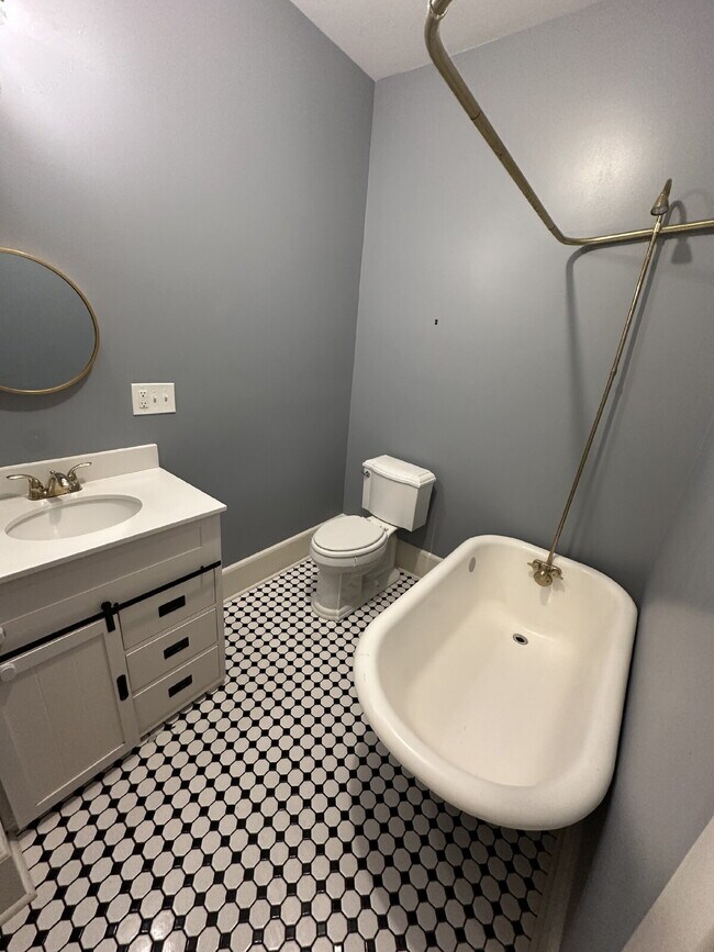 Building Photo - "Charming 3-Bed Oasis with Granite Touches & Cozy Fireplace in Nampa!"