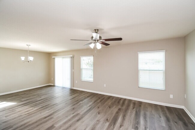 Building Photo - 3442 Canyon Falls Dr