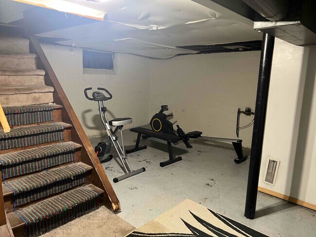 Building Photo - 315 Fetzner Rd