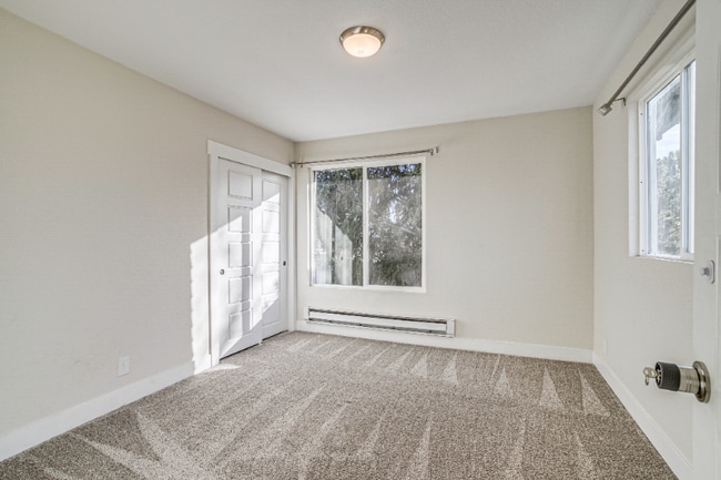 Building Photo - 10490 W Dakota Ave