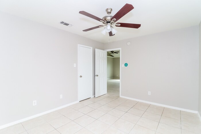 Building Photo - 1312 Nelson Pl