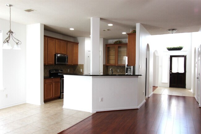Building Photo - 13719 View Meadow Ln