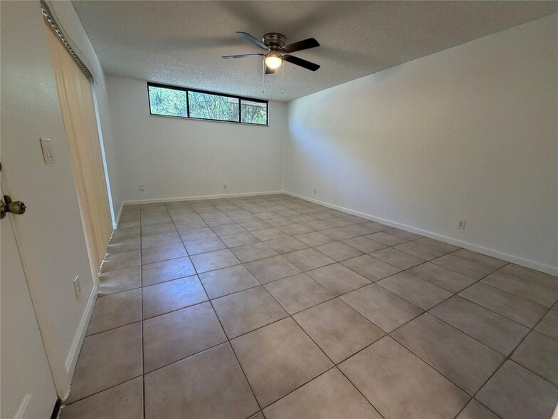 Building Photo - 8183 Severn Dr