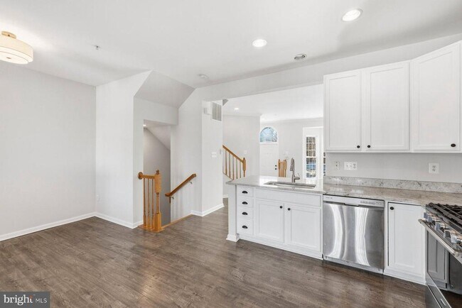 Building Photo - 3816 Sugarloaf Pkwy