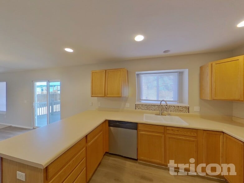 Building Photo - 6855 Fountain Vista Cir