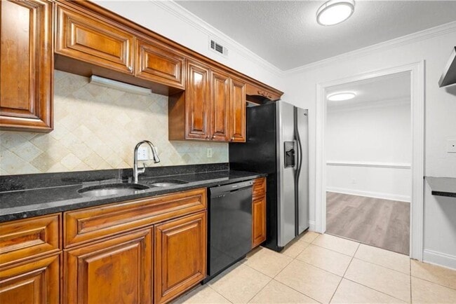 Building Photo - 4430 Tilly Mill Rd