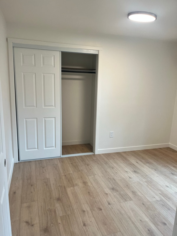 Building Photo - 7050 Sycamore Rd