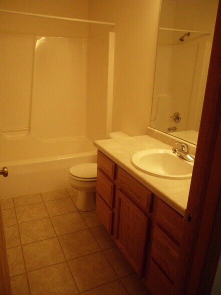 Building Photo - 1273 Winans Ave