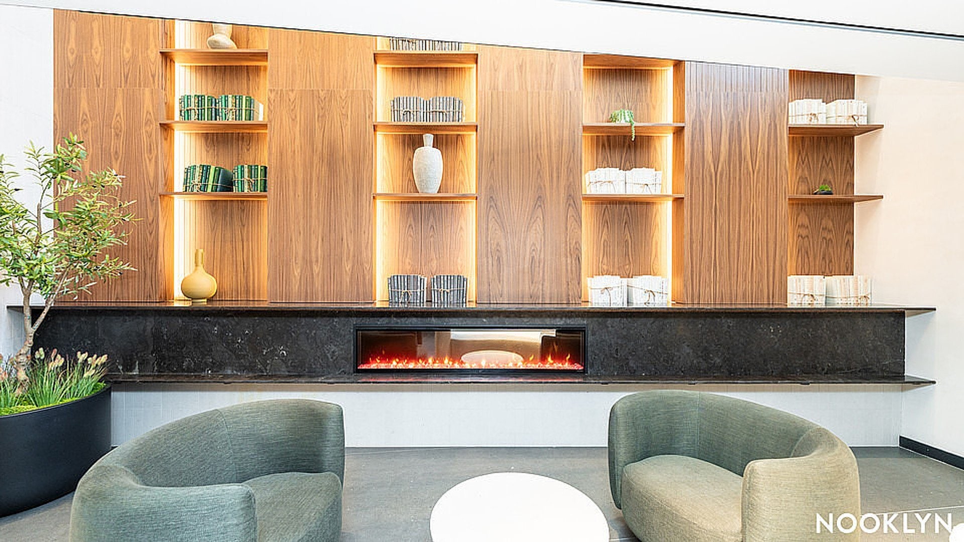 Building Photo - 527 Grand Ave