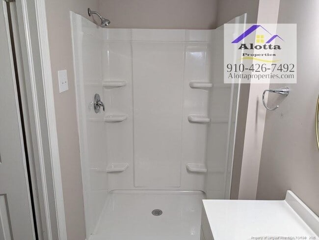 Building Photo - 209 N Jackson St