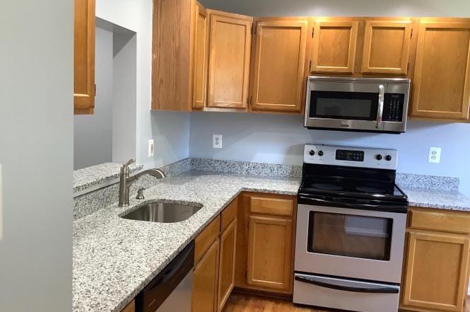 Building Photo - 659 Realm Ct W