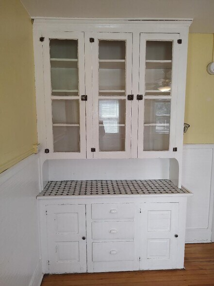 Building Photo - 634 Boulevard Ave