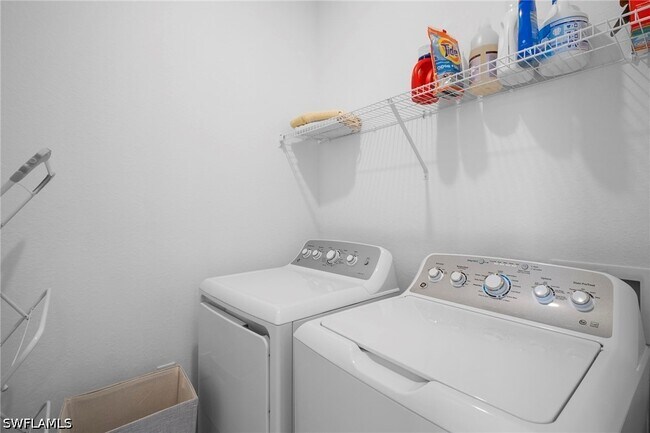 Building Photo - 15194 Bluffton Ln