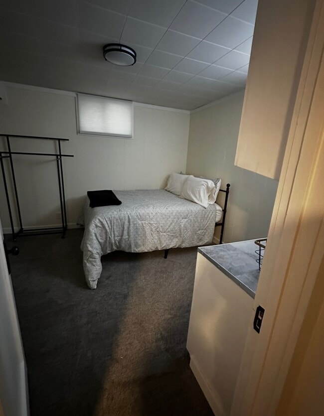 Building Photo - 1005 NE Duncan Ln