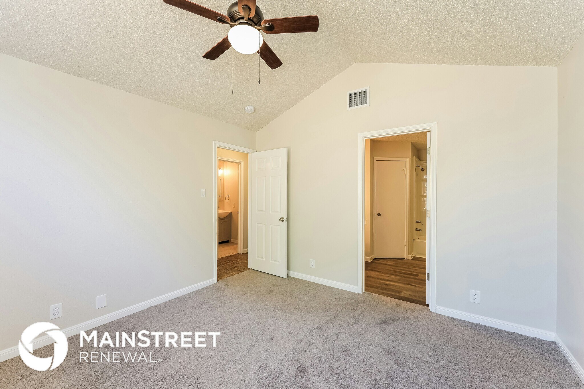 Building Photo - 10227 Brad Field Dr