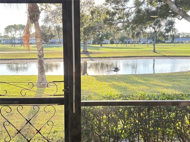 Building Photo - 7070 Fairway Bend Ln