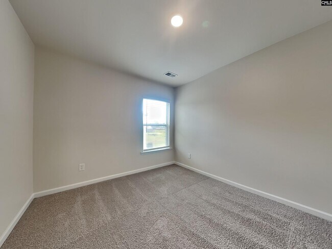 Building Photo - 118 Bent Holly Dr