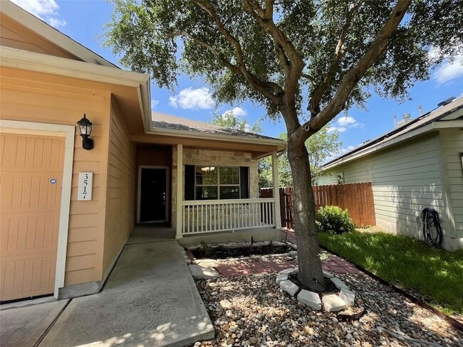 Building Photo - 3517 Bronco Bend Loop