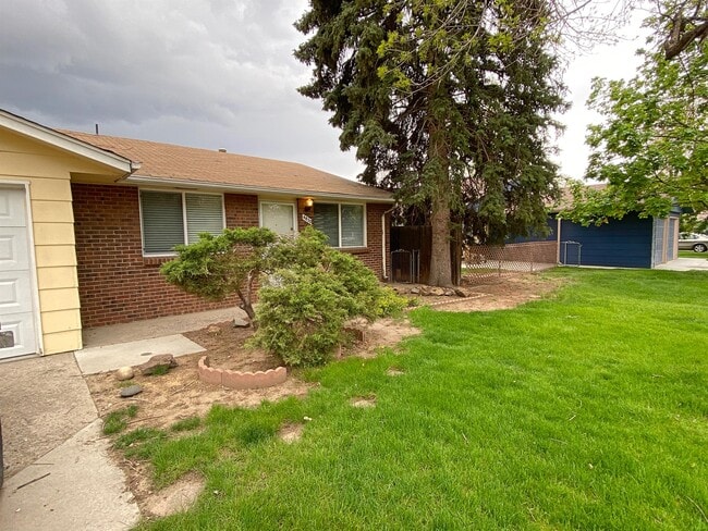 Building Photo - 4830 Field Ct