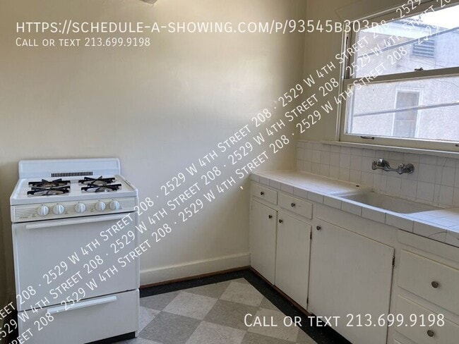 Building Photo - 2529 4th St
