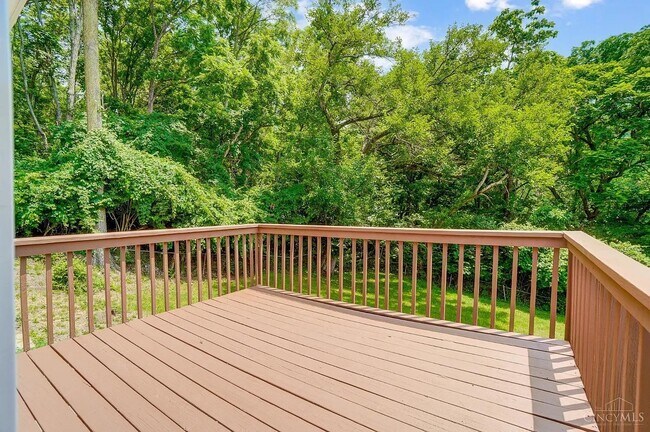 Building Photo - 5128 Blaesi St