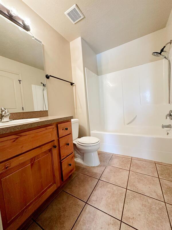 Building Photo - 722 W 350 N