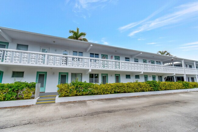 Primary Photo - 2161 NE 42nd Ct
