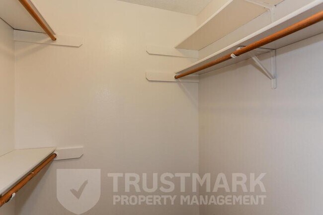 Building Photo - 4506 A Lago Cir