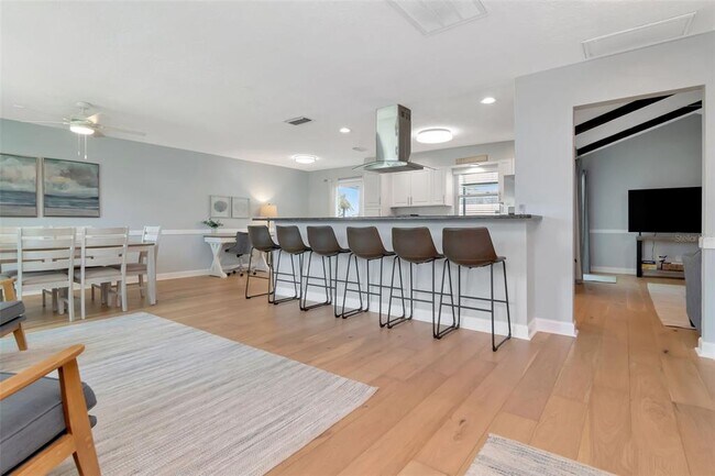 Building Photo - 4712 114th St N